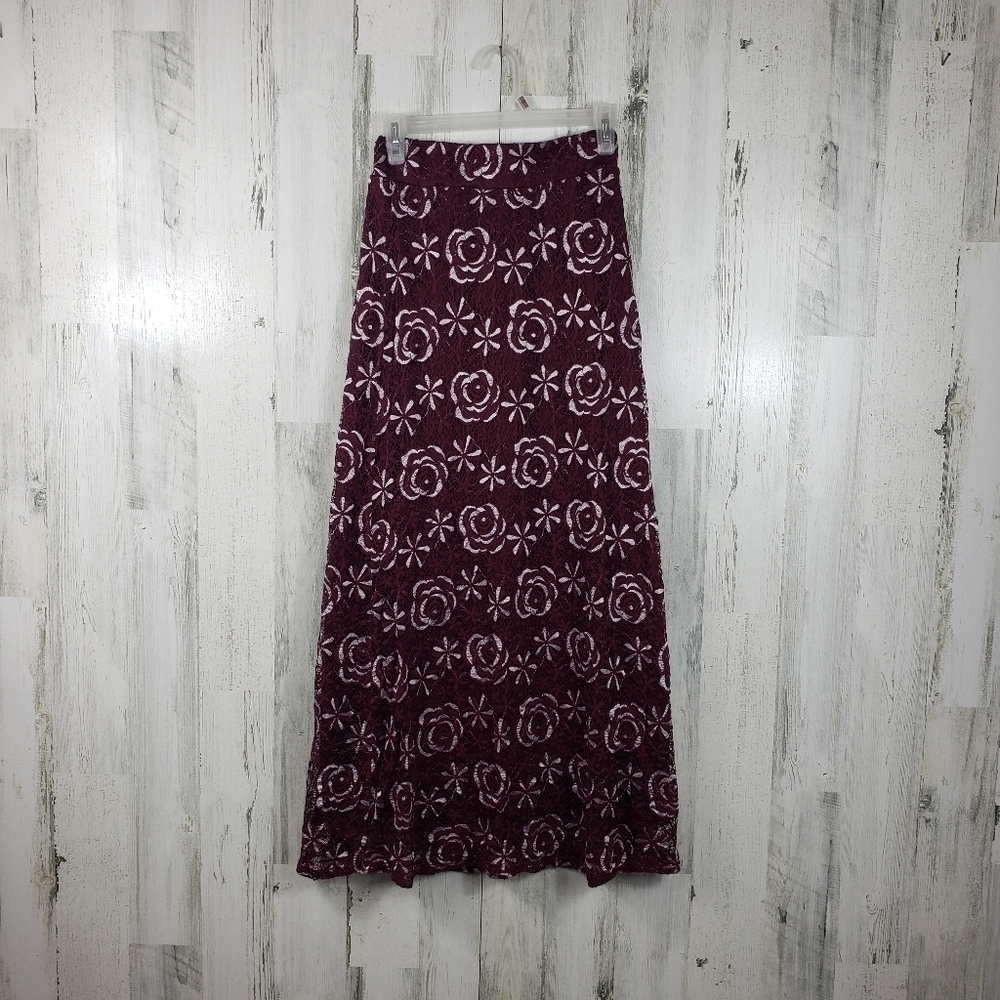 Ashley blue maroon white rose maxi skirt women's size small